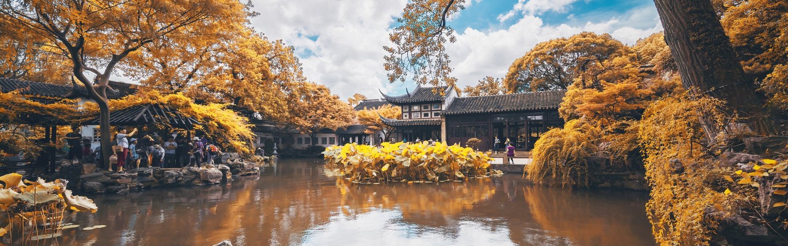  Lingering Garden - Famous for Its Striking Architecture 