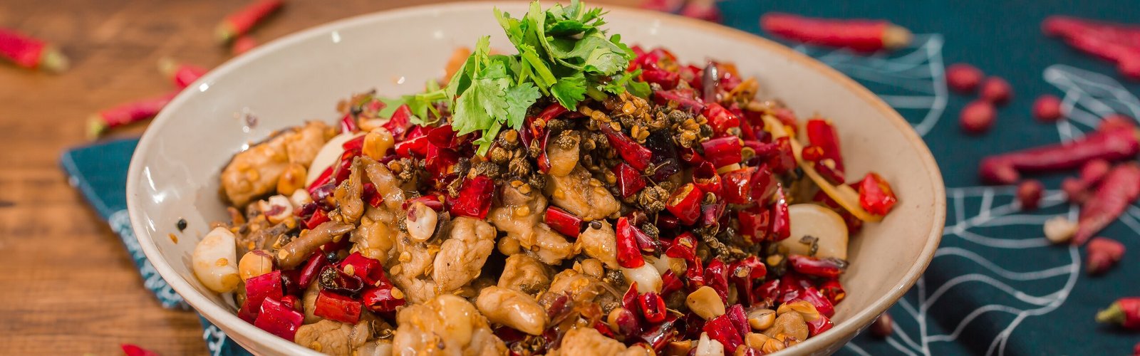 1-Day Chengdu Panda and Sichuan Cuisine Tour