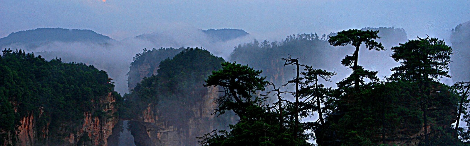 Zhangjiajie May Weather 2026: The Warm Start of Peak Season