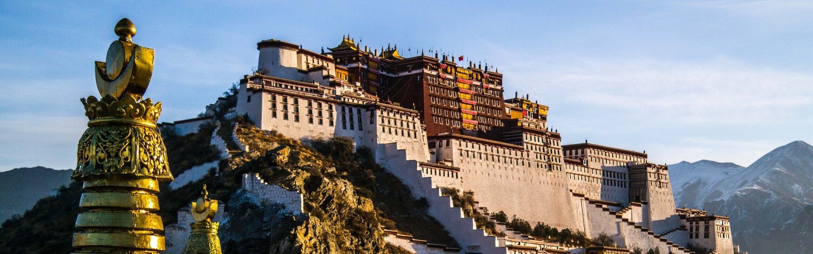 Potala Palace: Complete Guide to Tibet’s Landmark